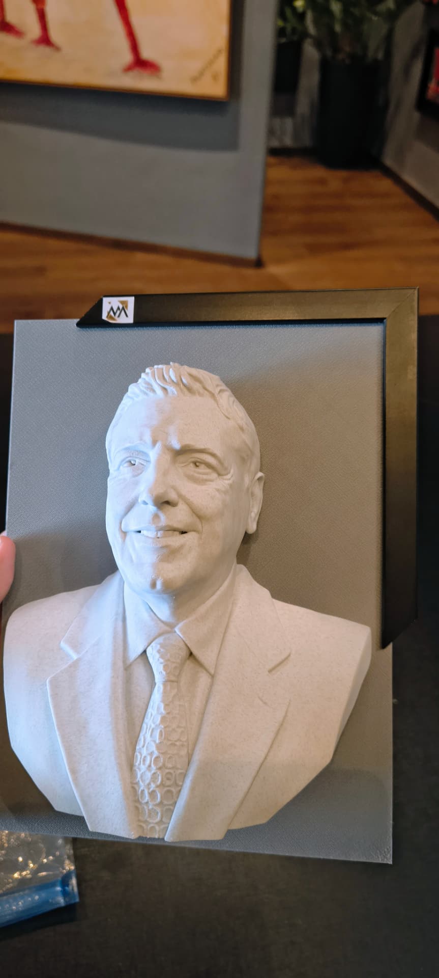 Busto-relevo para parede produzido em impressão 3D